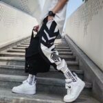 Black hip-hop trousers for men with tapered small-feet design